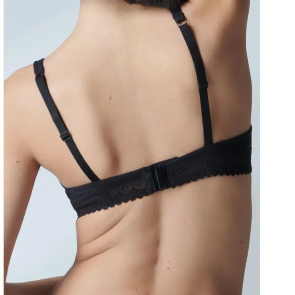 Simone Perele Eugenie Plunge Underwire Bra, Black. INT size 34D, NWOT.